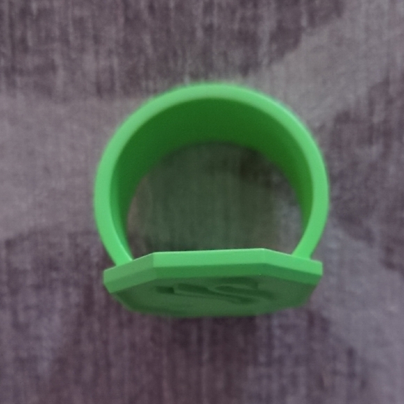 Swarovski Vibrant Green Display Box - Picture 5 of 7